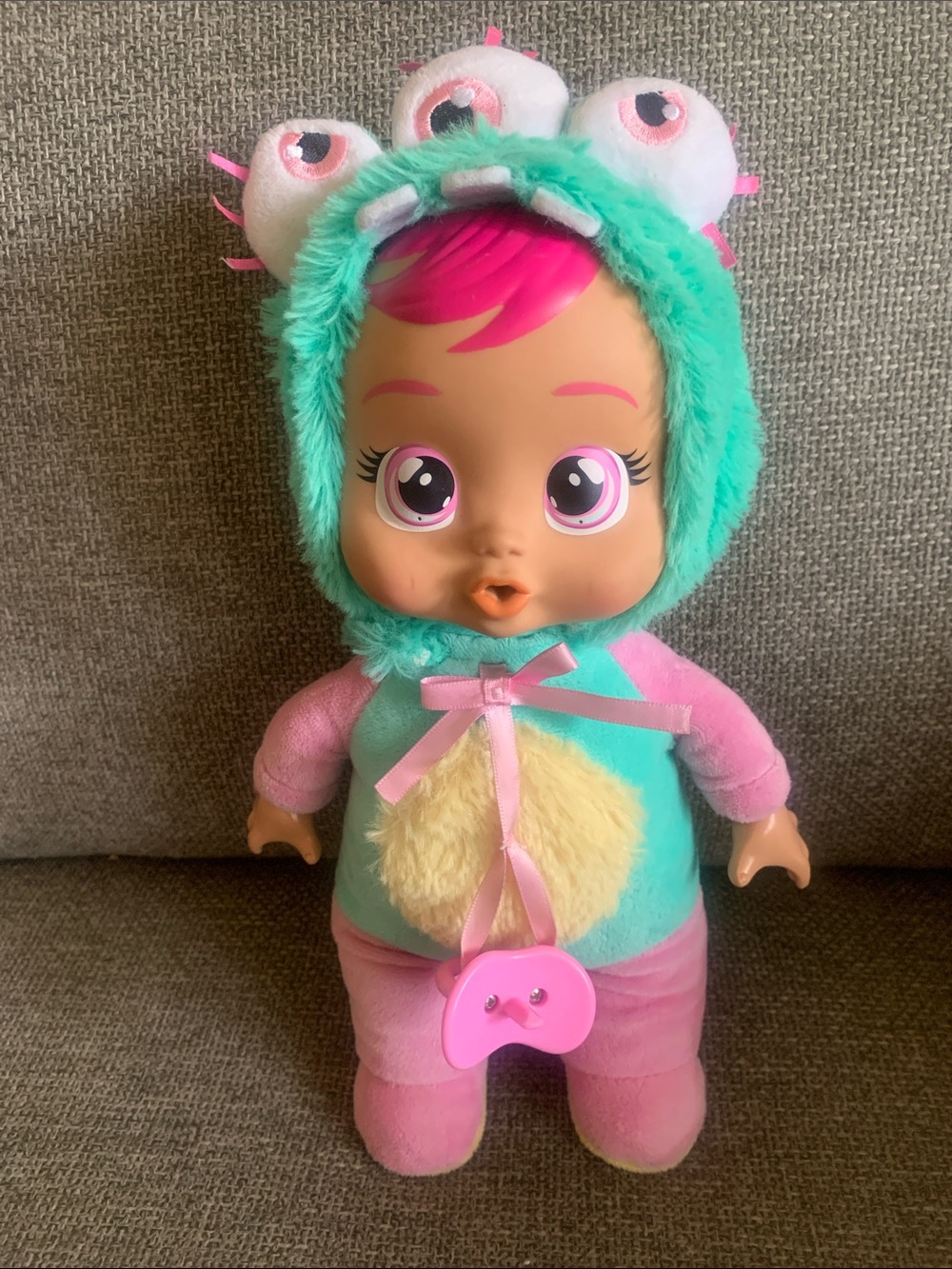 Cry Babies Tiny Cuddles Monster Zippy Baby Doll with Pacifier 11” - Picture 2 of 8